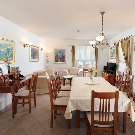 וילה Mir Vami - Heated Pool, Sea Views & 100m I Brac Island *