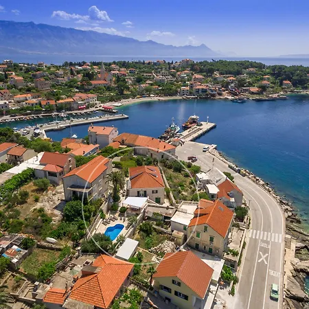 Mir Vami - Heated Pool, Sea Views & 100m I Brac Island Вілла *