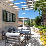 Villa Mir Vami - Heated Pool, Sea Views & 100m I Brac Island Sumartin