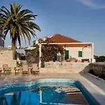 Mir Vami - Heated Pool, Sea Views & 100m I Brac Island * Sumartin