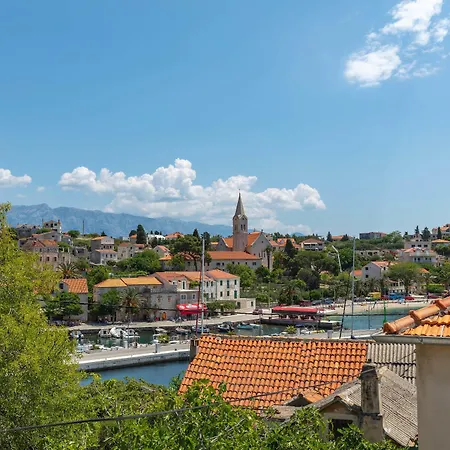 Mir Vami - Heated Pool, Sea Views & 100m I Brac Island Sumartin