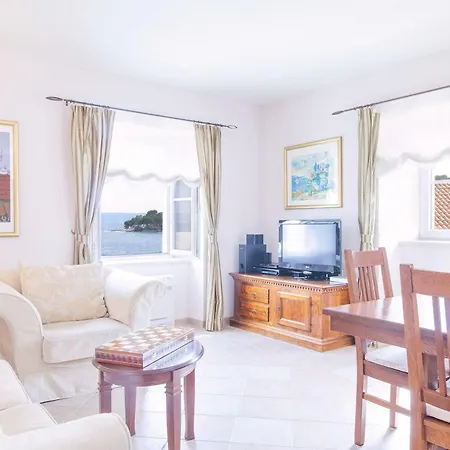 Mir Vami - Heated Pool, Sea Views & 100m I Brac Island 빌라