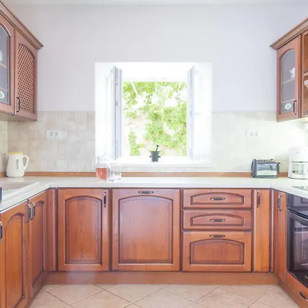Your Family Oasis By The Sea Mir Vami, Heated Pool * Sumartin