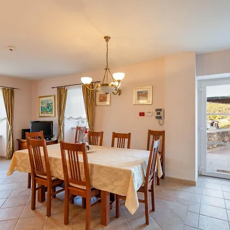 Mir Vami - Heated Pool, Sea Views & 100m I Brac Island 빌라